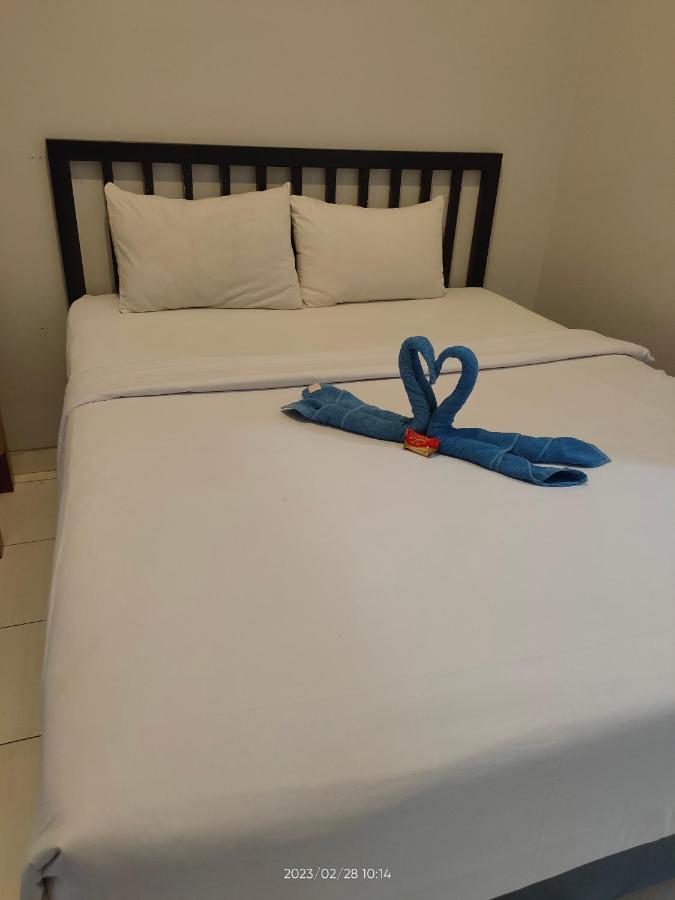 Hotel Syariah Tremigo Guesthouse Сиребон Екстериор снимка