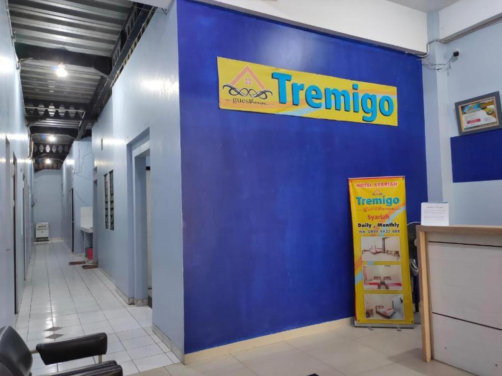 Hotel Syariah Tremigo Guesthouse Сиребон Екстериор снимка