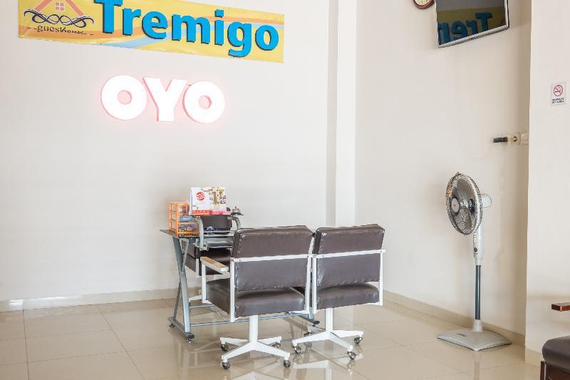 Hotel Syariah Tremigo Guesthouse Сиребон Екстериор снимка